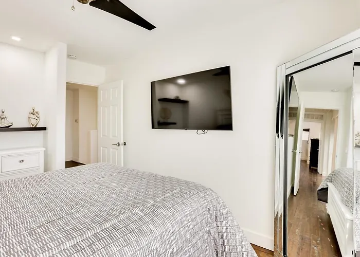 7 Mi To State Farm Stadium: Family W/ Pool Holiday home *
