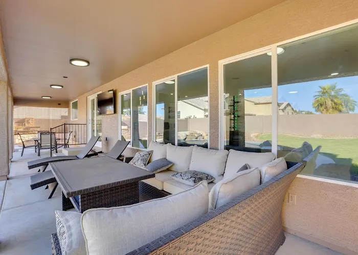 Holiday home 7 Mi To State Farm Stadium: Family W/ Pool