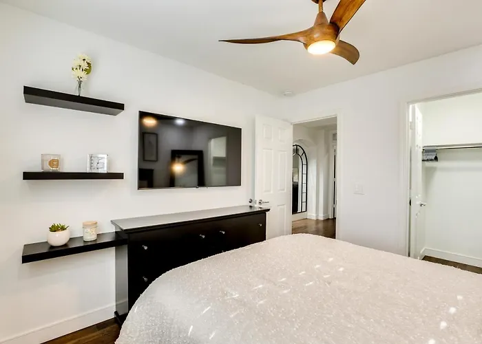 Holiday home 7 Mi To State Farm Stadium: Family W/ Pool *